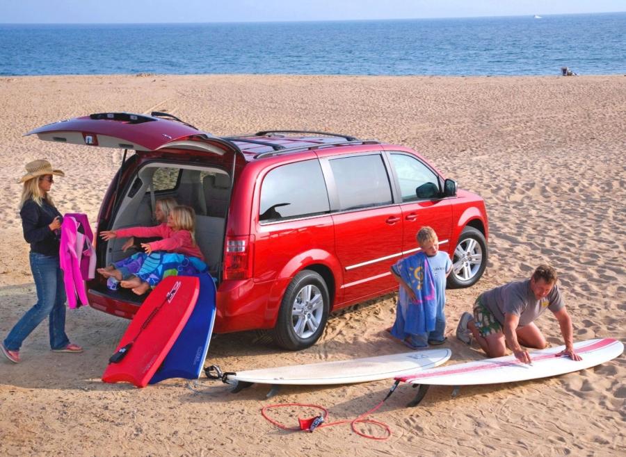  Dodge Grand Caravan 2007 года  (фото 2 из 31)